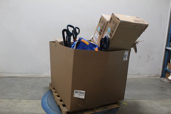 1 Pallet – 10 Pcs – Vacuums – Damaged / Missing Parts / Tested NOT WORKING – Shark, Better Homes & Gardens, Bobsweep, Hoover