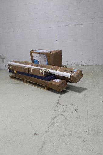 Pallet – 14 Pcs – Curtains & Window Coverings – Customer Returns – Levolor/Kirsch, Levolor