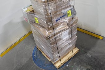 1 Pallets – 31 Pcs – New Bedroom, Office – New and New Damaged Box – Walmart