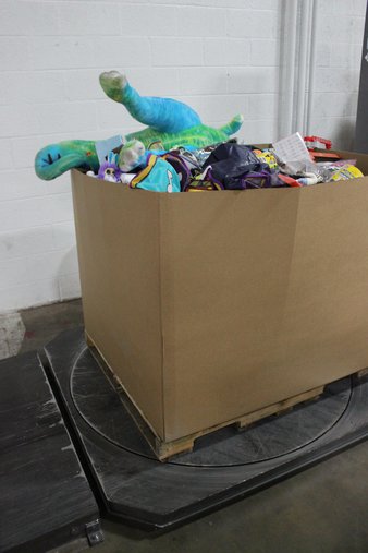 Pallet – 298 Pcs – Action Figures, Stuffed Animals, Dolls, Vehicles, Trains & RC – Customer Returns – Disney, Fur Babies World, Slither.io, Mattel