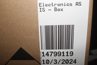 Box – 26 Pcs – Other, Apple Watch – Untested Customer Returns – Apple, OtterBox, Belkin