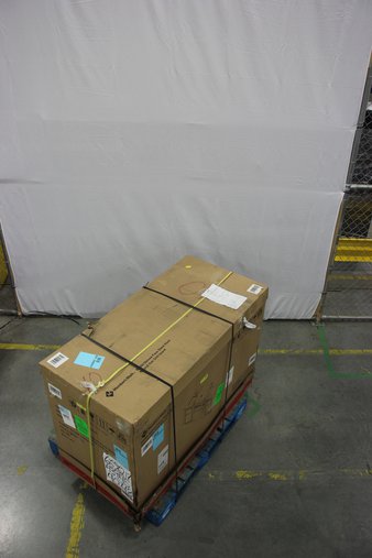 Pallet – Member’s Mark CGI04-LP SS304 Deluxe Stacked Stone 4 Burner Grill Island – Grills & Outdoor Cooking – Tested NOT WORKING – Member’s Mark
