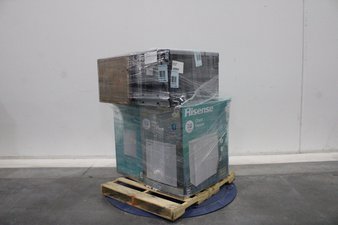 3 Pallets – 39 Pcs – Patio, Camping & Hiking, Powered – Untested Customer Returns – Walmart