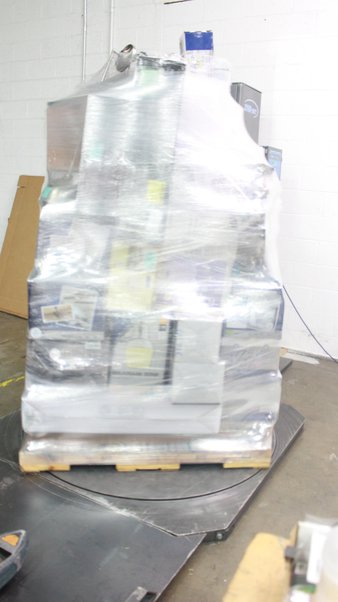 Pallet – 43 Pcs – Lighting & Light Fixtures – Customer Returns – Harbor Breeze, Portfolio, Lithonia Lighting, allen + roth