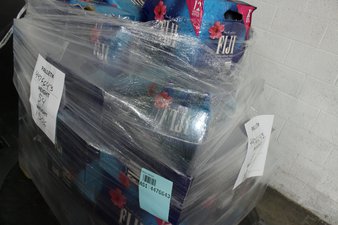 Pallet – 39 Pcs – Gourmet Grocery – Customer Returns – FIJI Water