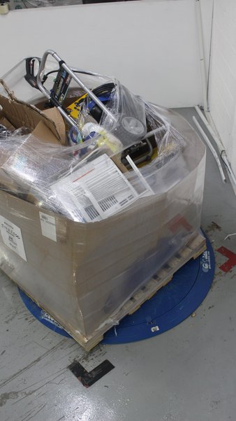 Pallet – 26 Pcs – Air Conditioners, Power, Decorations & Favors, Kitchen & Dining – Damaged / Missing Parts – Stanley, Midea, TCL, UNBRANDED