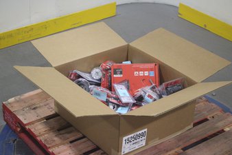 3 Parcel Boxes – 77 Pcs – Tool Accessories, Power Tools, Hand Tools – Conditionally Assessed Milwaukee Tools Returns (Conditions in Manifest)