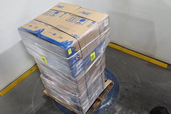 1 Pallets – 4 Pcs – New Freezers – New and New Damaged Box – Walmart
