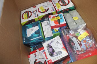 1 Parcel Box – 56 Pcs – Nintendo – OPEN BOX UNTESTED RETURNS – Walmart