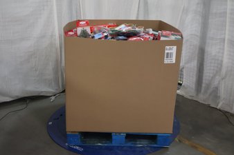 1 Pallets – 425 Pcs – New Decorations & Favors, Giftwrap & Supplies, Pet Toys & Pet Supplies, Earrings – New and New Damaged Box – Walmart