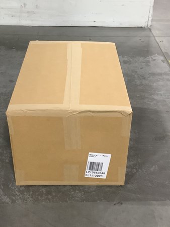 1 Parcel Box – 62 Pcs – T-Shirts, Polos, Sweaters, Jeans, Pants & Shorts – Untested Customer Returns – Columbia, Under Armour, Wrangler, huk – Outdoor Retailer