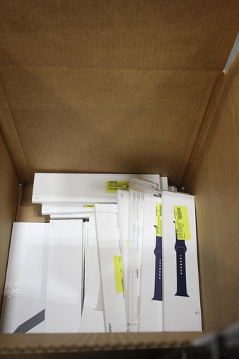Box – 29 Pcs – Apple Watch – Untested Customer Returns – Apple
