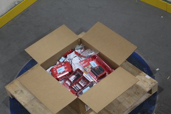Box – 46 Pcs – Tool Accessories, Power Tools – Untested Customer Returns – Milwaukee, Builders World Wholesale Distribution