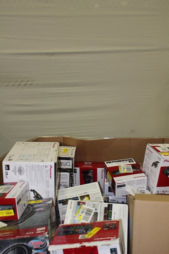 3 Pallets – 229 Pcs – Car Stereos, Amps & Speakers – Customer Returns – Pioneer