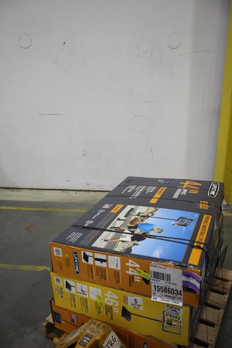 3 Pallets – 29 Pcs – Camping & Hiking, Powered, Patio – Untested Customer Returns – Walmart