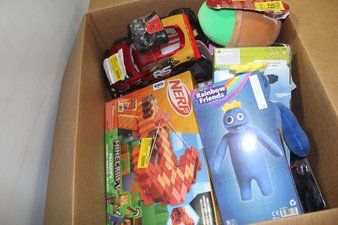 1 Parcel Box – 17 Pcs – Action Figures, Stuffed Animals – OPEN BOX UNTESTED RETURNS – Walmart