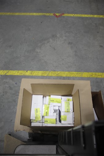 Box – 30 Pcs – Other, Apple iPad – Untested Customer Returns – Apple