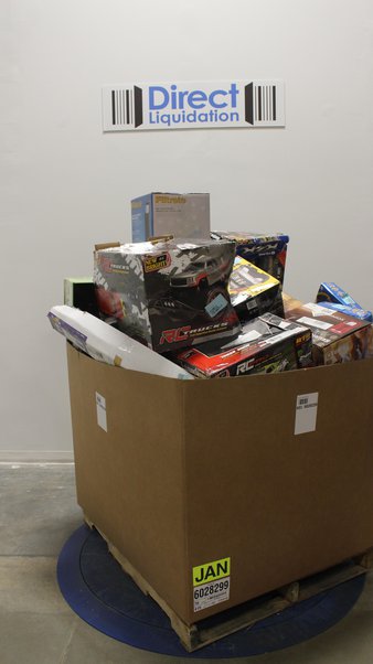 Pallet – 68 Pcs – Accessories, Drip Brewers / Perculators, Vehicles, Trains & RC, Lamps, Parts & Accessories – Tested NOT WORKING – Keurig, New Bright, Command, What Do You Meme?
