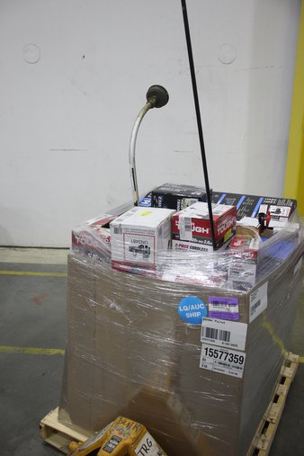 3 Pallets – 44 Pcs – Trimmers & Edgers, Hedge Clippers & Chainsaws – Untested Customer Returns – Walmart