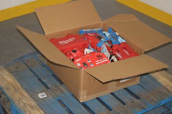 Box – 39 Pcs – Hand Tools – Untested Customer Returns – Milwaukee, Empire, Milwaukee Tool, Builders World Wholesale Distribution