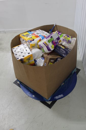 Pallet – 111 Pcs – Cleaning Supplies – Customer Returns – tide, P&G, RECKITT BENCKISER (CAN) INC, Stainmaster