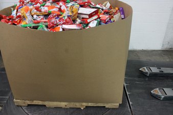 Pallet – 1604 Pcs – Pantry – Customer Returns – Hershey’s, M&M’S, Reese’s, Mars