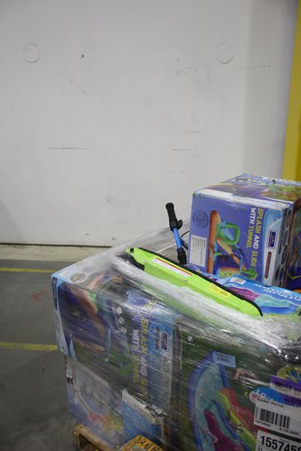 3 Pallets – 32 Pcs – Camping & Hiking, Patio, Powered – Untested Customer Returns – Walmart