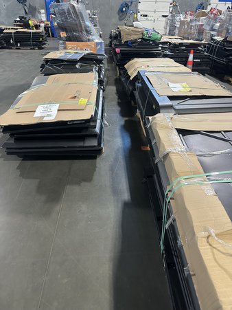Truckload – 18 Pallets – 262 Pcs – Unsorted – Damaged / Missing Parts / Tested NOT WORKING – Unknown