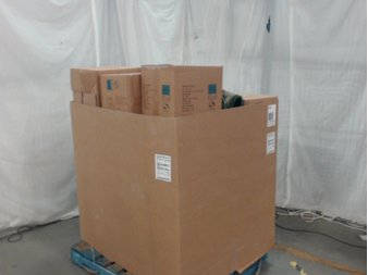 3 Pallets – 129 Pcs – New Unsorted, Blankets, Throws & Quilts, Diapers & Wipes – New and New Damaged Box – Walmart