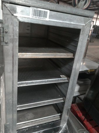 24 Pallets – 24 Pcs – Commercial Kitchen Equipment – Fri Jado Rotisserie Trauslen Refrigerator Unox Convection Oven – Used Fixed Assets