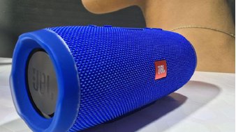 25 Pcs – JBL Flip 4 Blue Waterproof Portable Bluetooth Speaker (Blue) – Refurbished (GRADE A)